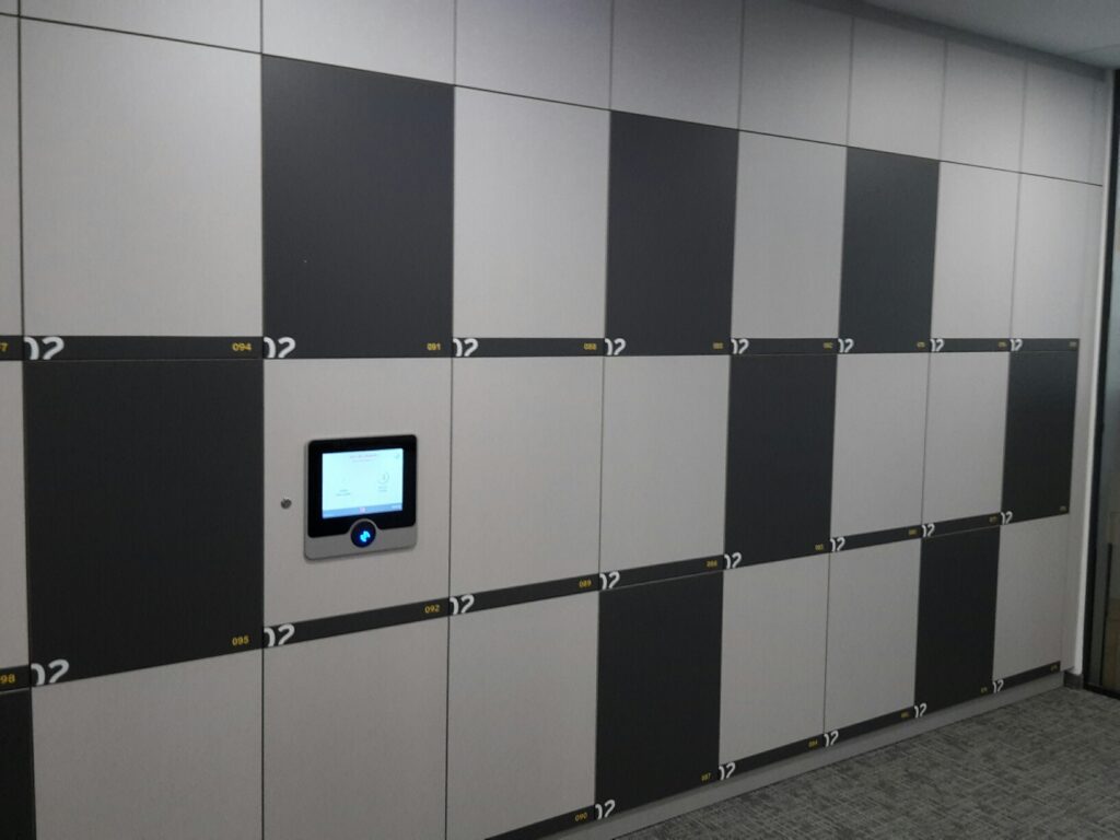 Metra ModoThree - Touch Screen RFID Lockers