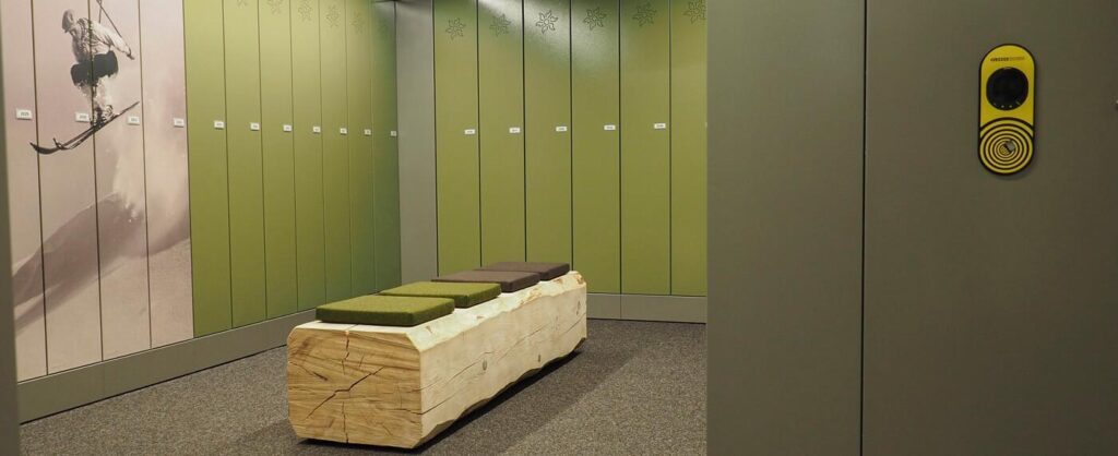 Metra Modo Ski Lockers